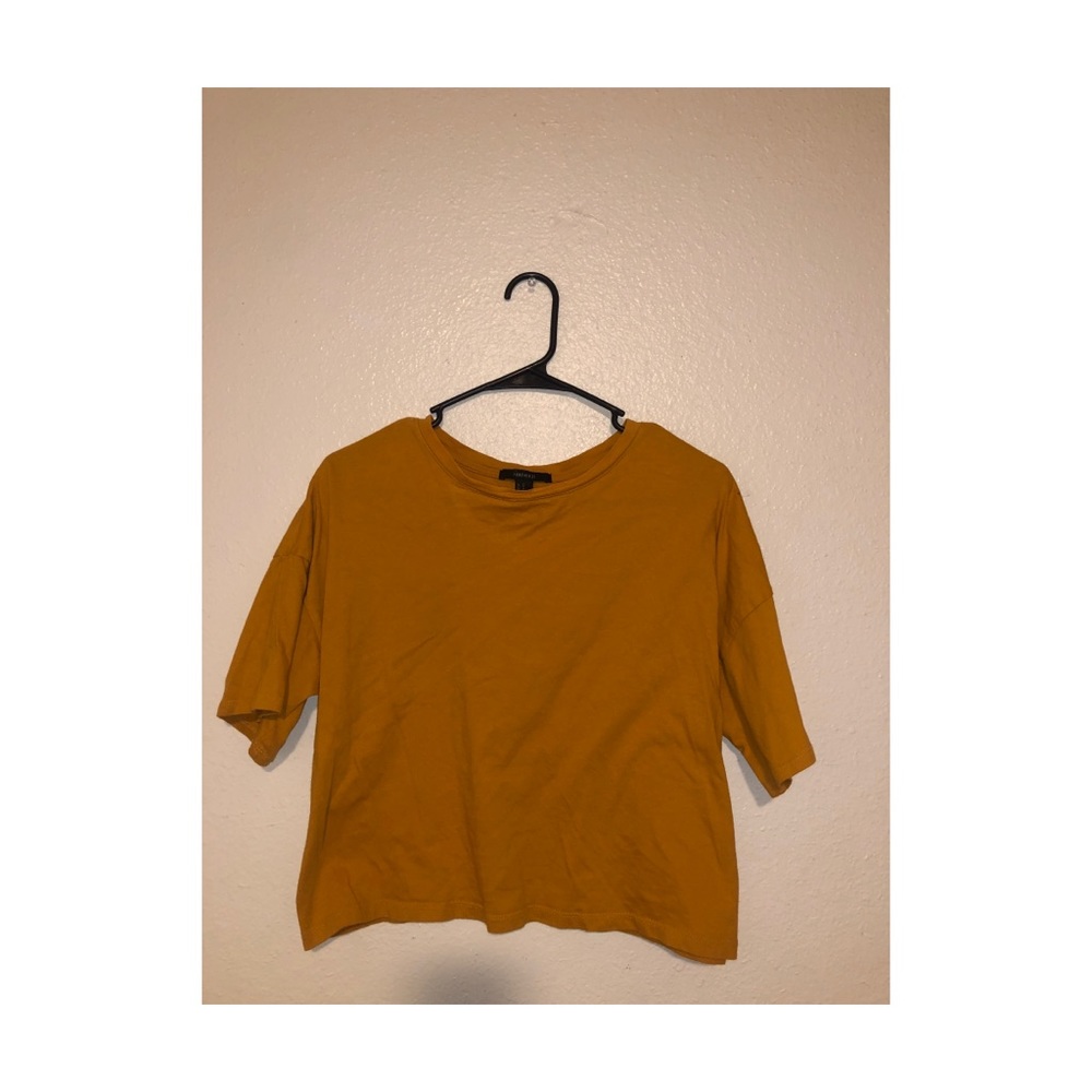 Golden yellow short sleeve loose crop top
